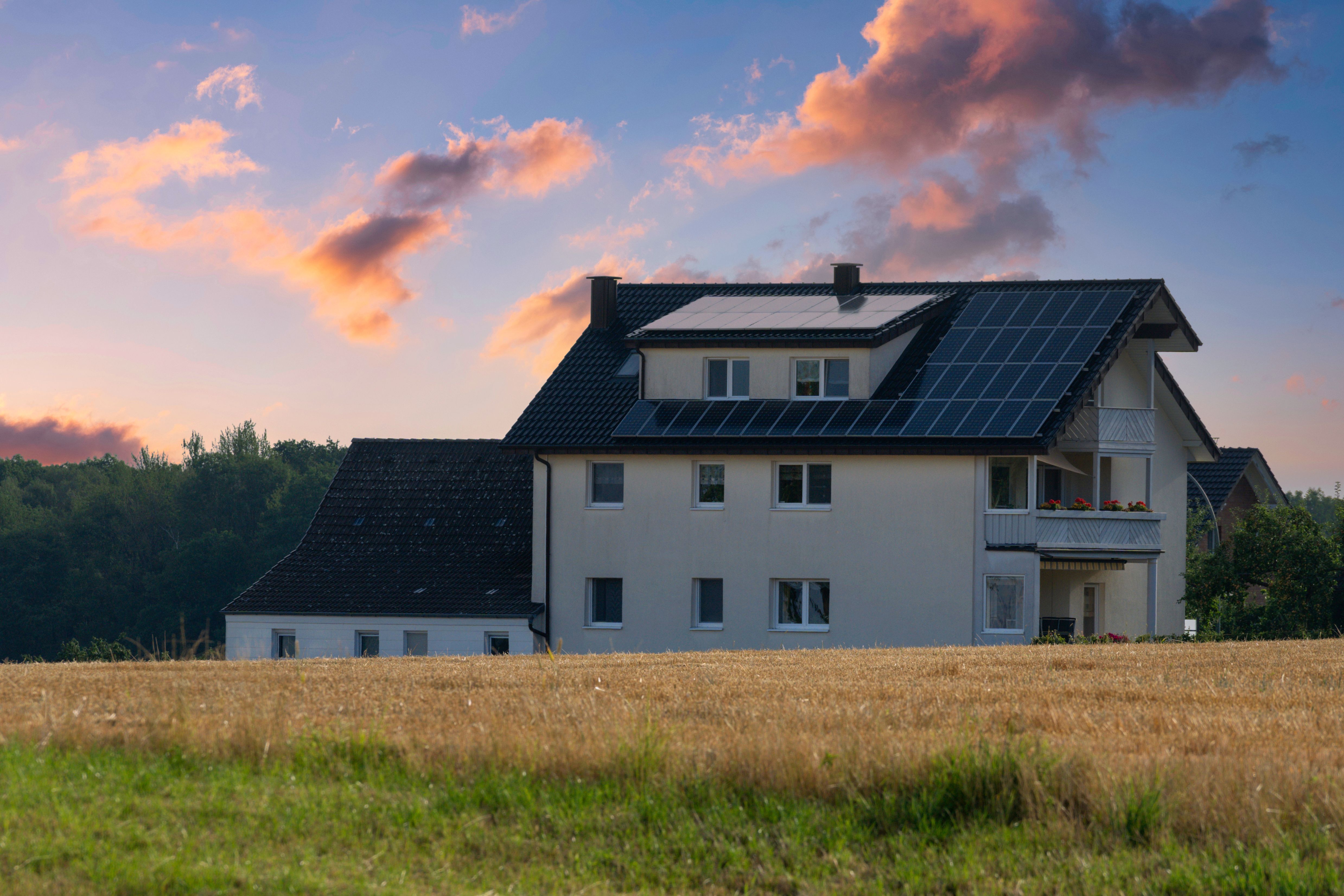 Solorenergie Zwickau Haus Mehrfamilienhaus mit Solaranlage